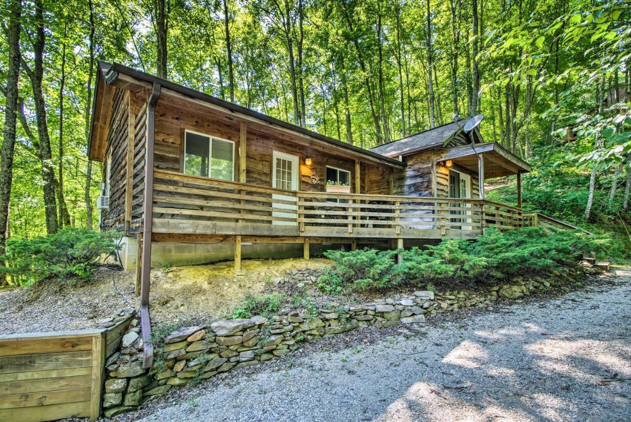 Cozy The Woodshop Cabin With Deck And Forest Views! Robbinsville Kültér fotó